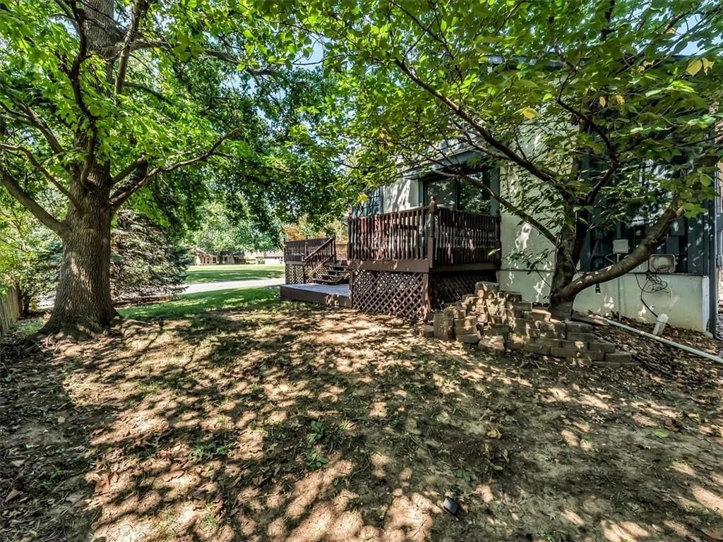 801 NE FAIRWAY HOMES Court — photo 25