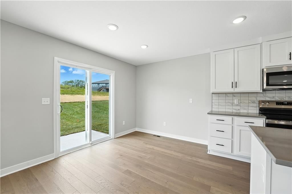 707 Glenn Circle — photo 19