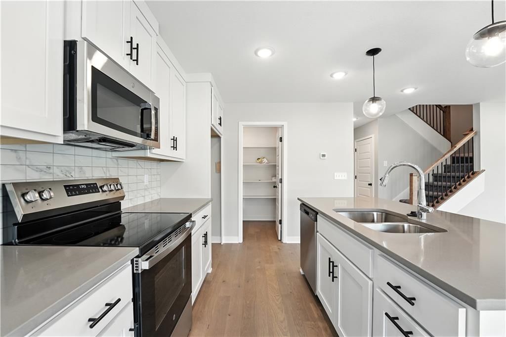 707 Glenn Circle — photo 20