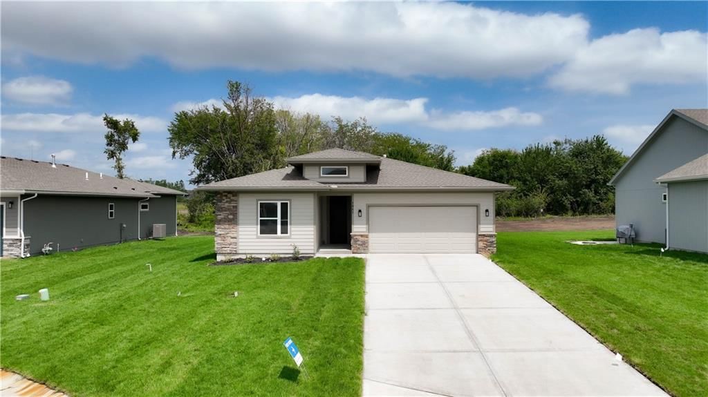 1838 Woodward Circle, Raymore, MO