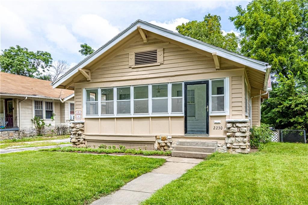 2230 E Gregory Boulevard — photo 2