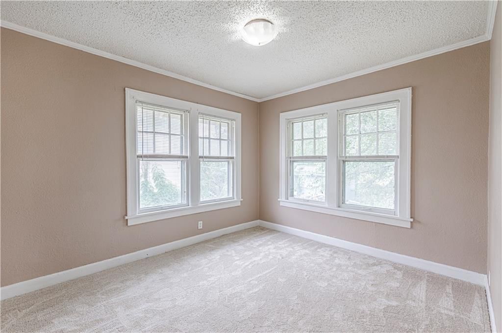 2230 E Gregory Boulevard — photo 15