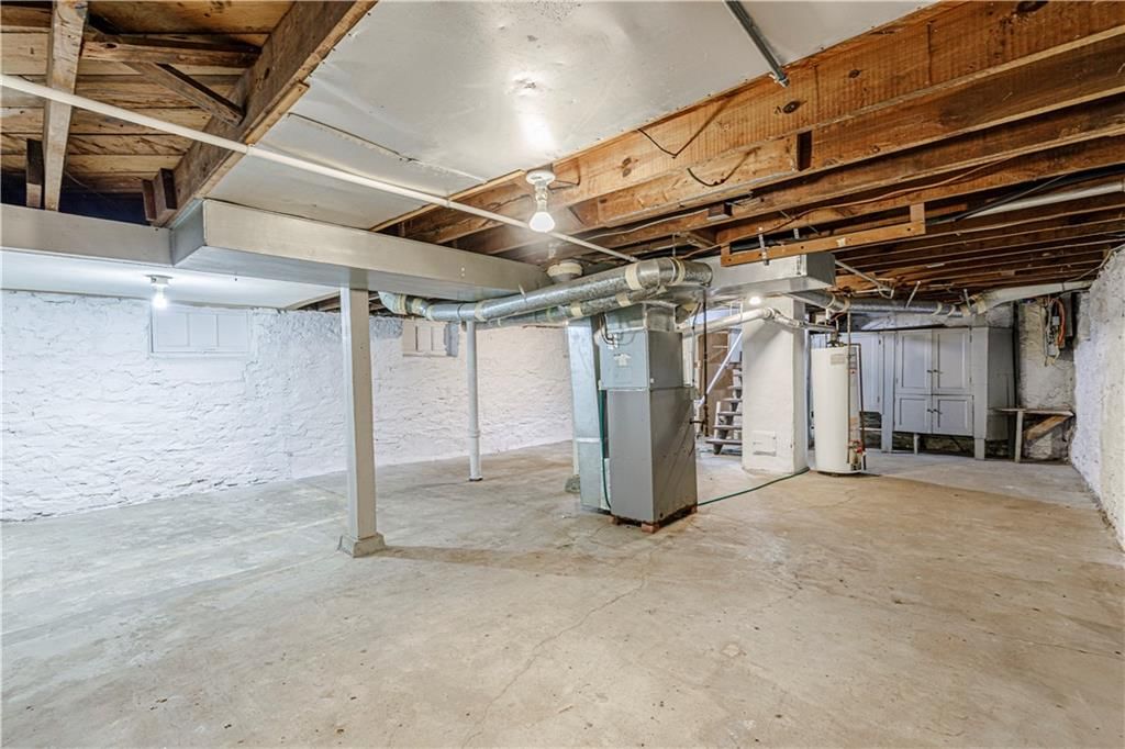 2230 E Gregory Boulevard — photo 23