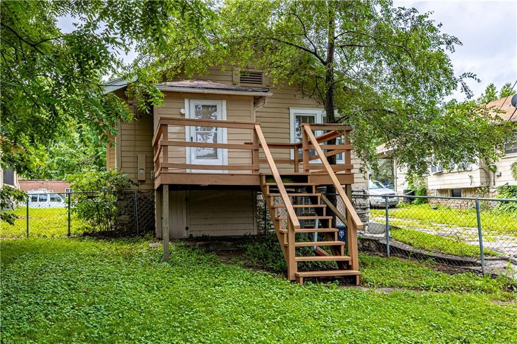 2230 E Gregory Boulevard — photo 27