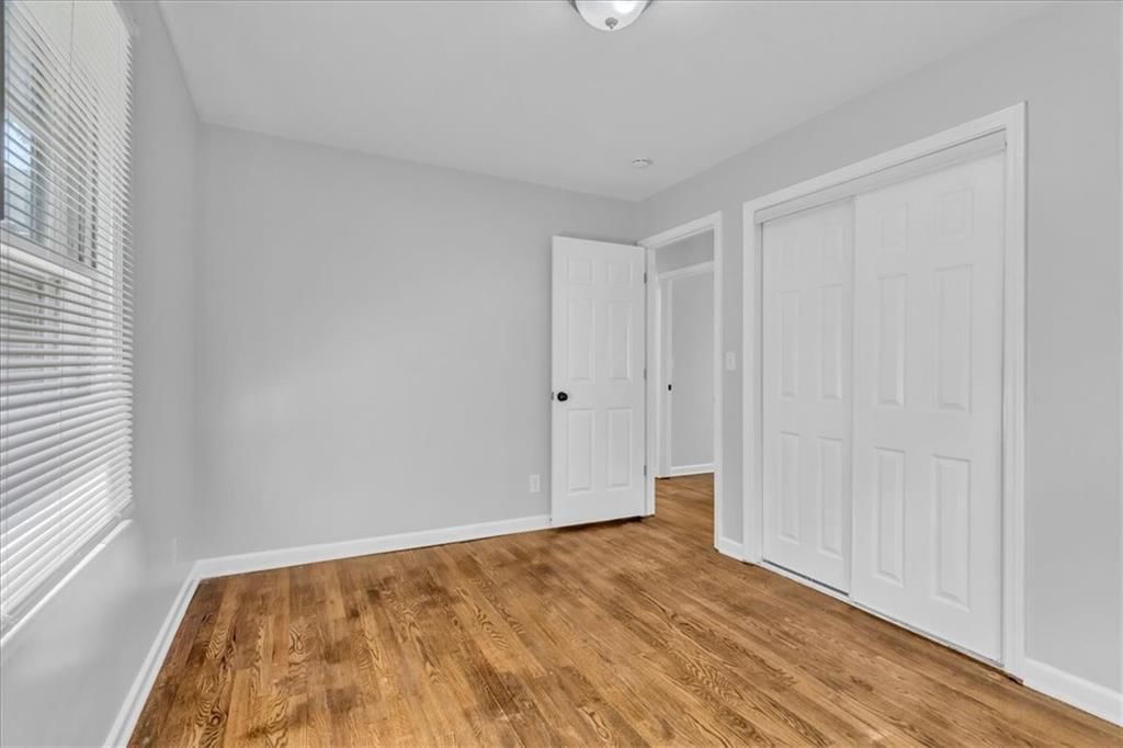 Photo 14 of 28 - 4641 N Brighton Avenue