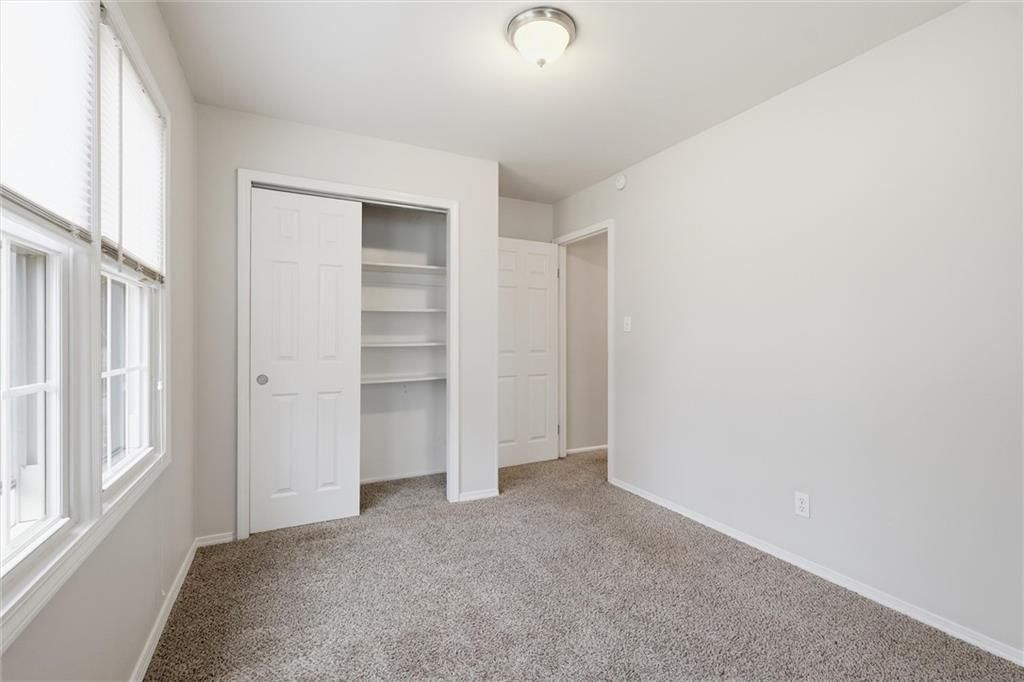 11216 Herrick Avenue — photo 16