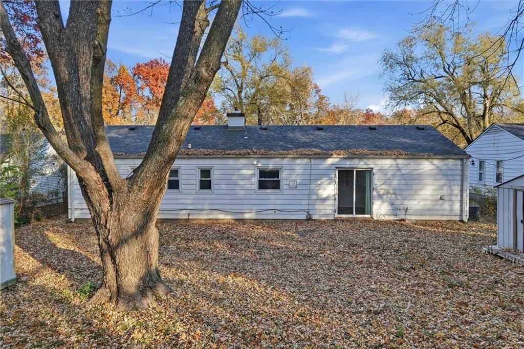 11216 Herrick Avenue — photo 21