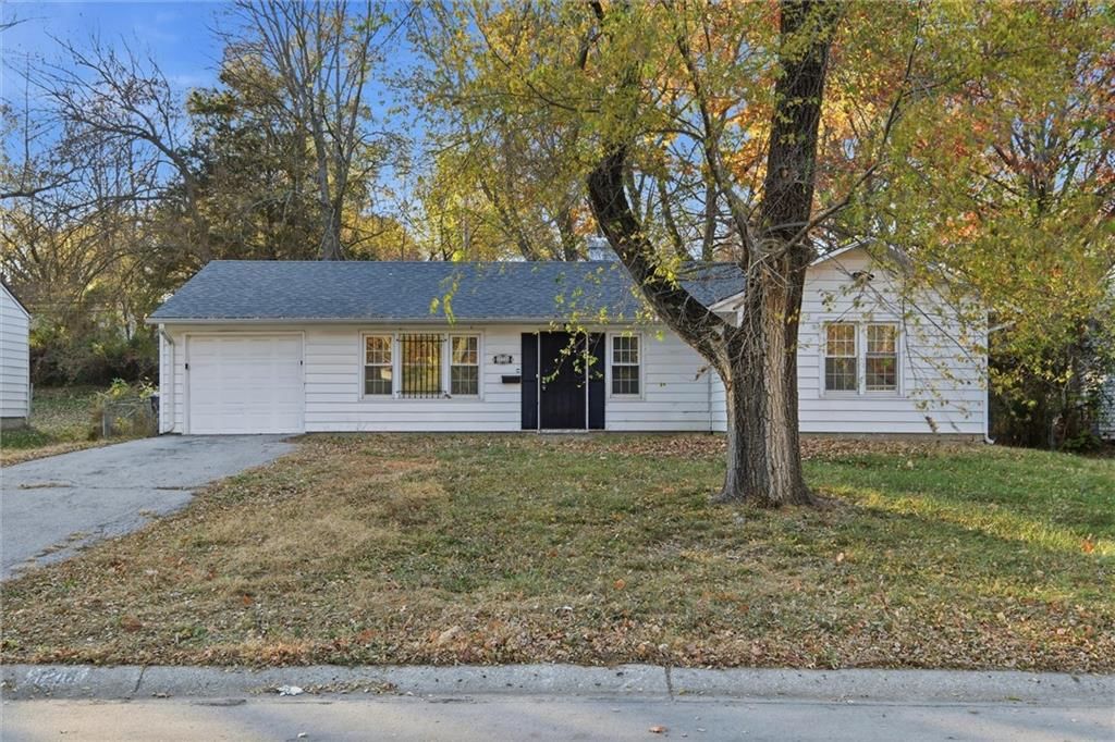 11216 Herrick Avenue — photo 24