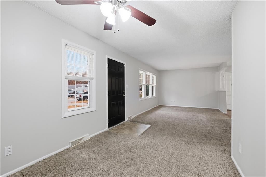 11216 Herrick Avenue — photo 27