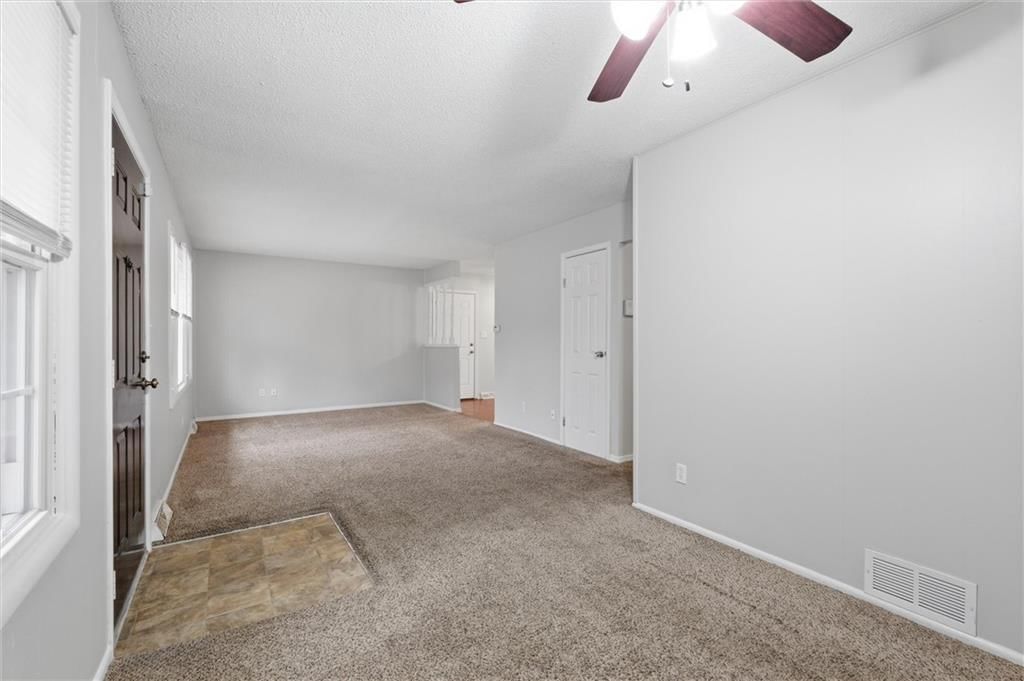 11216 Herrick Avenue — photo 28