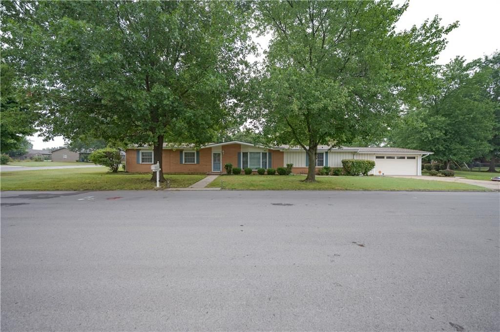 111 N Edgewood Drive — photo 9