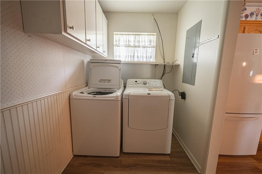 111 N Edgewood Drive — photo 49