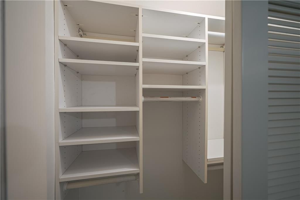 111 N Edgewood Drive — photo 53