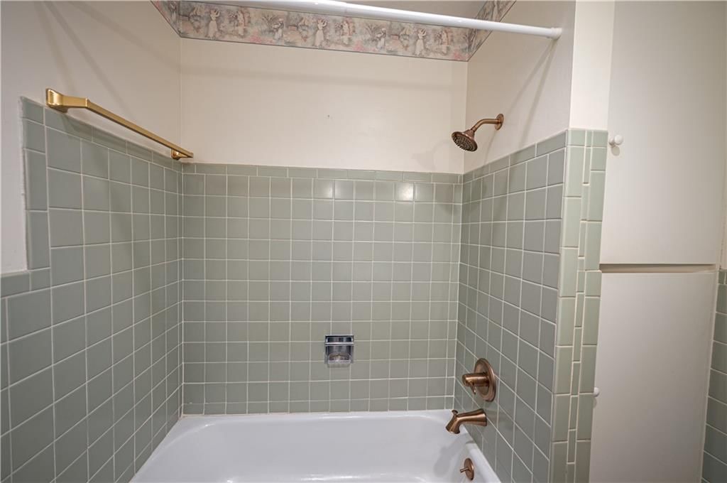 111 N Edgewood Drive — photo 60