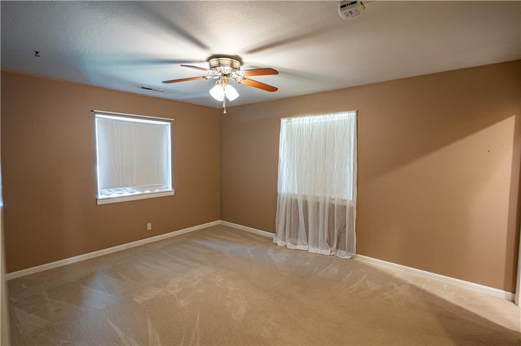 111 N Edgewood Drive — photo 70