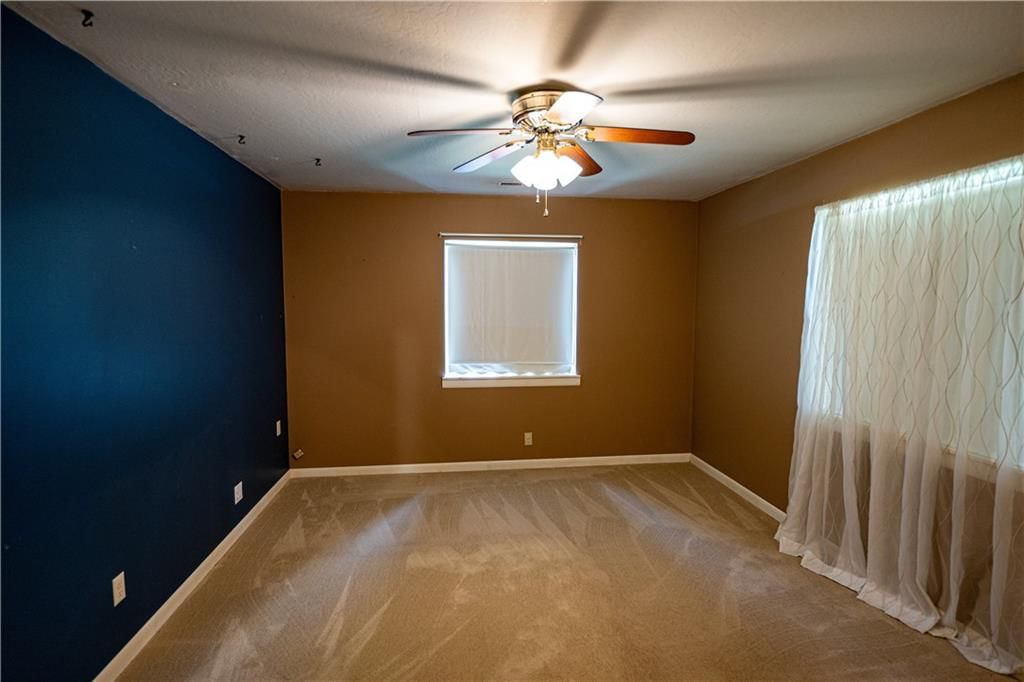 111 N Edgewood Drive — photo 72
