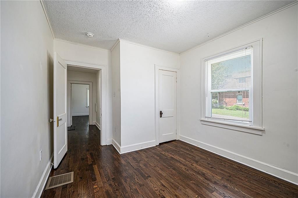 4401 Lloyd Street — photo 11