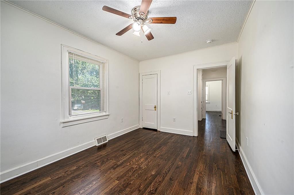 4401 Lloyd Street — photo 13
