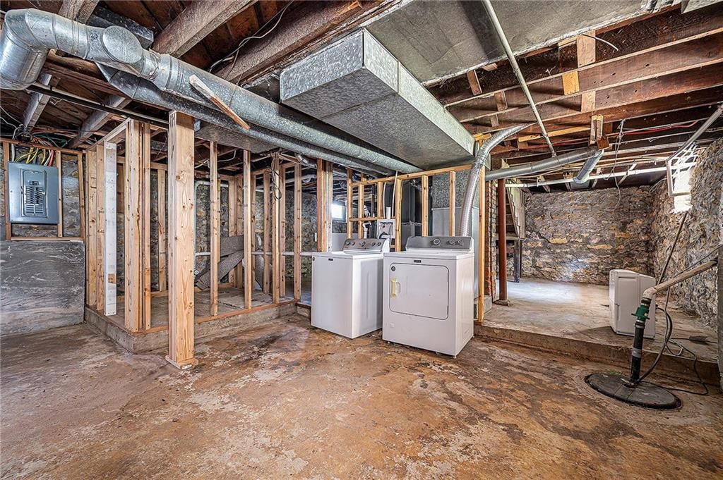 4401 Lloyd Street — photo 15