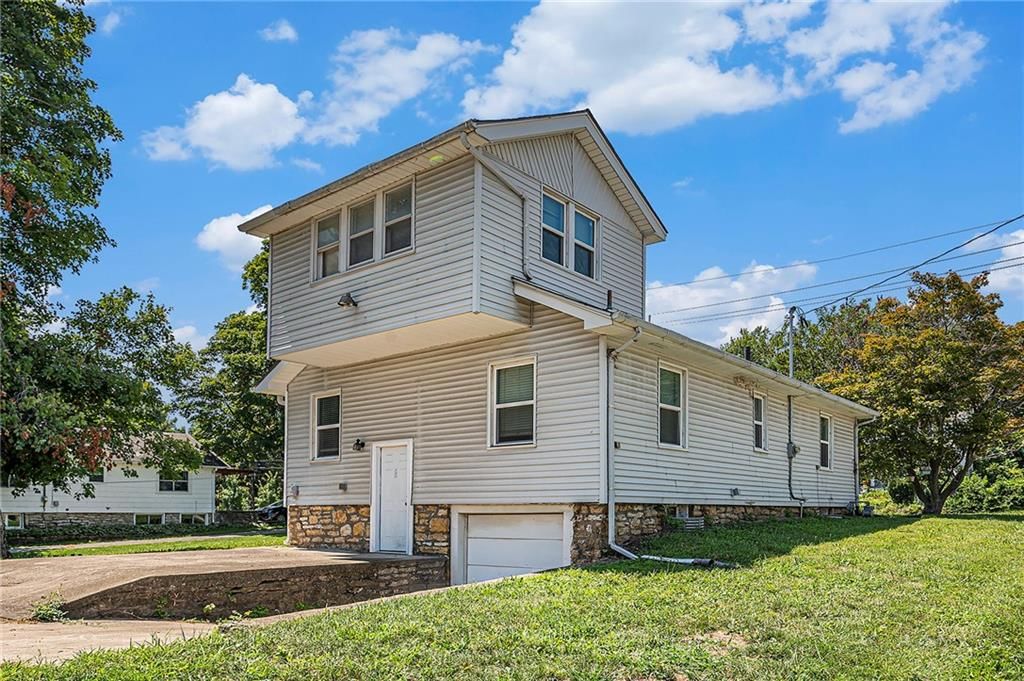 4401 Lloyd Street — photo 16