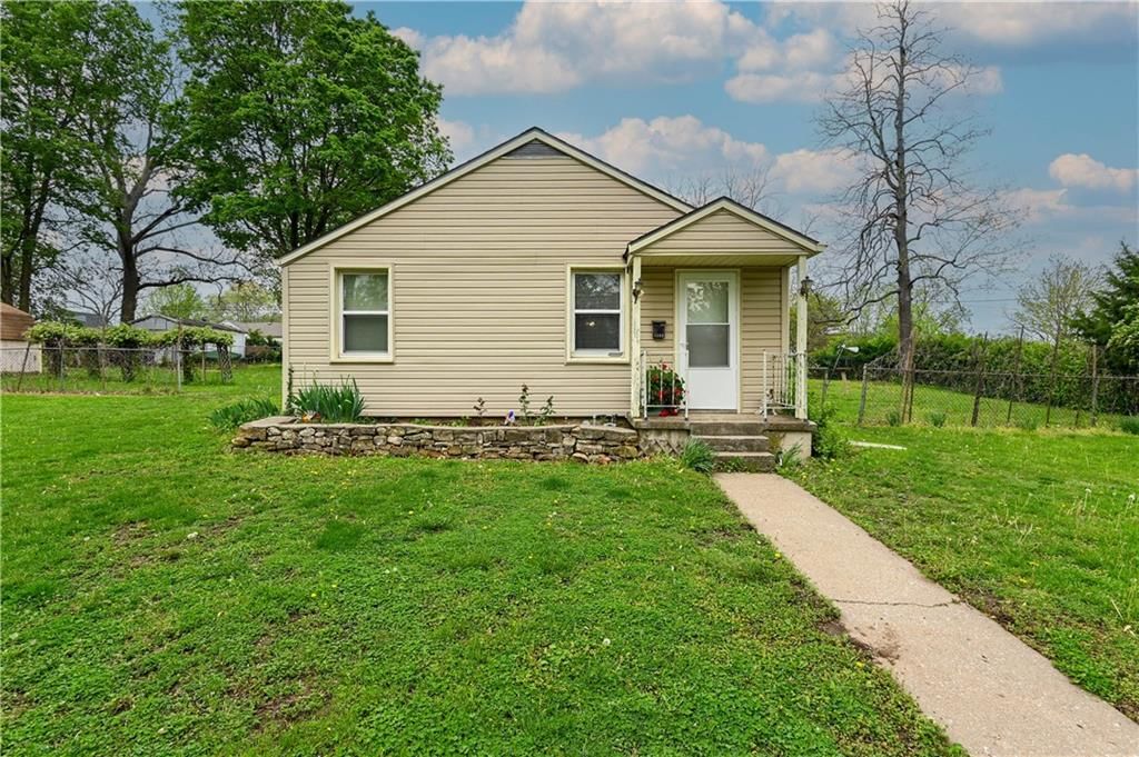 Photo 20 of 35 - 5300 Hardy Avenue