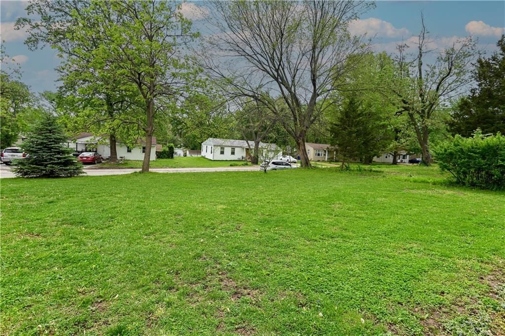 Photo 21 of 35 - 5300 Hardy Avenue