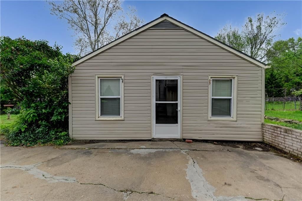 Photo 29 of 35 - 5300 Hardy Avenue