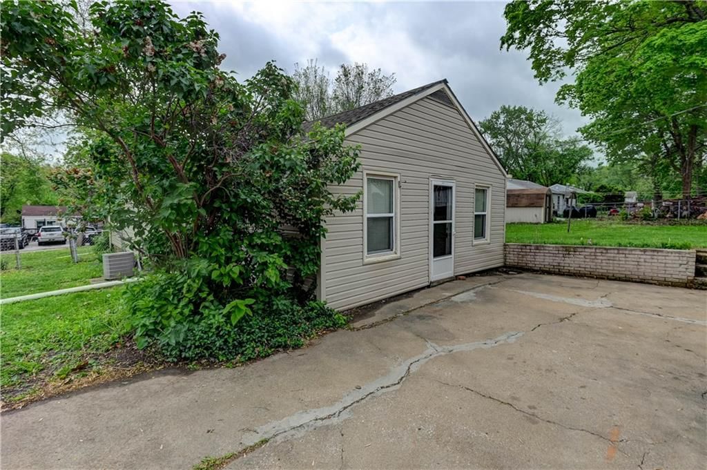 Photo 30 of 35 - 5300 Hardy Avenue
