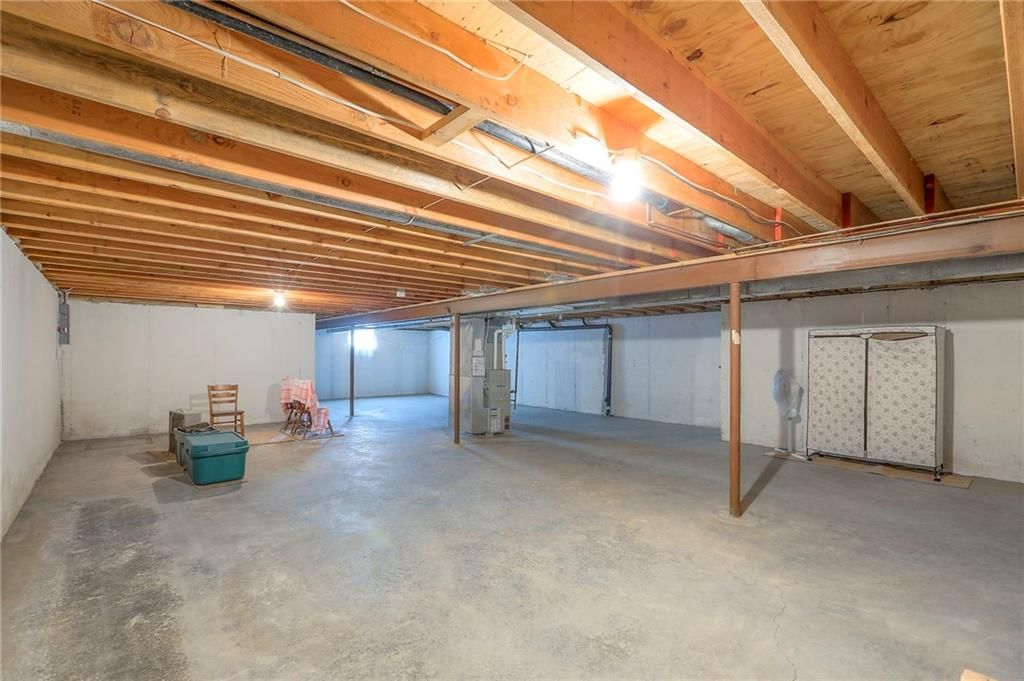 Photo 31 of 38 - 5211 S Megan Drive
