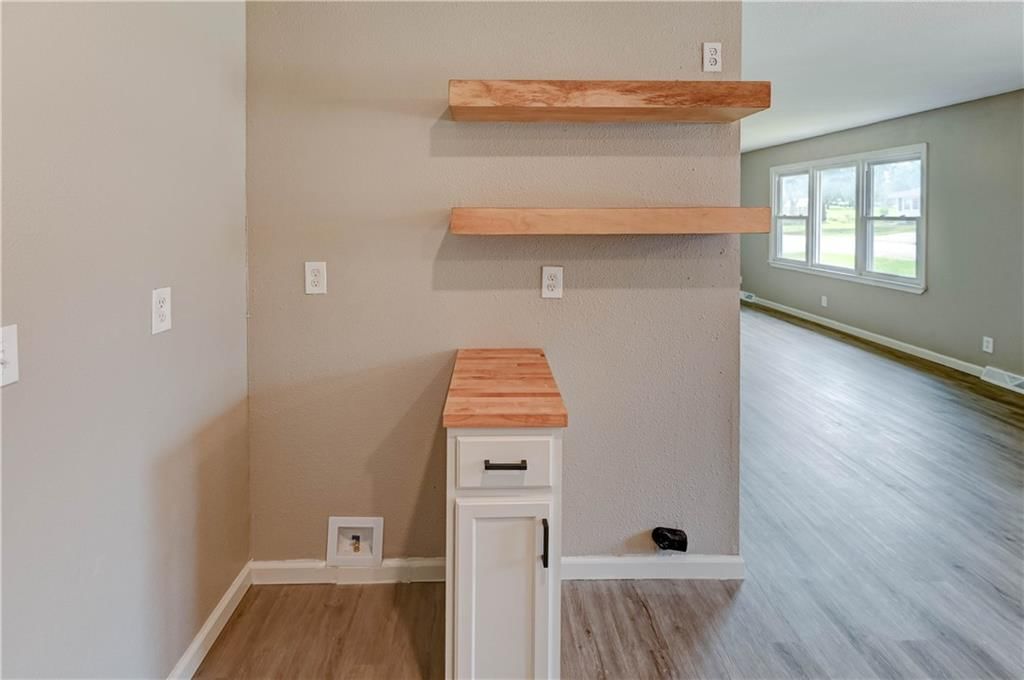 101 E Meadowbrook Court — photo 13