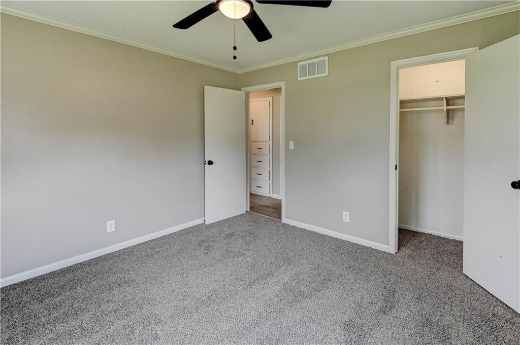 101 E Meadowbrook Court — photo 14