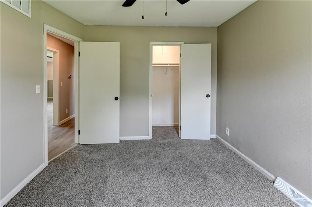 101 E Meadowbrook Court — photo 17
