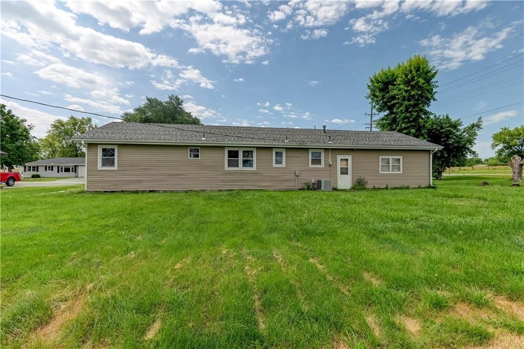 101 E Meadowbrook Court — photo 34