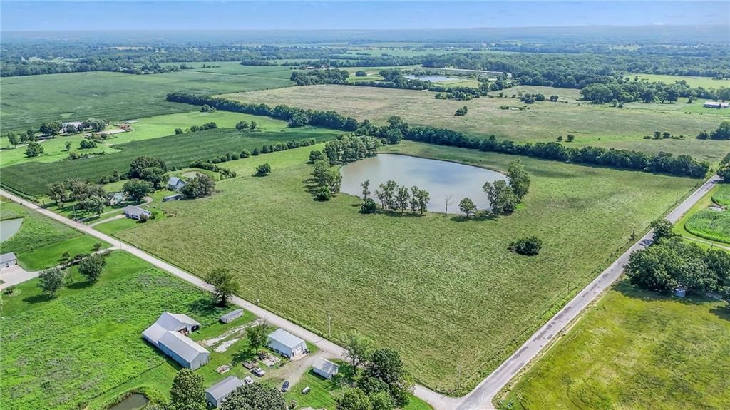 20909 & 20911 S Staley Mound Road — photo 49