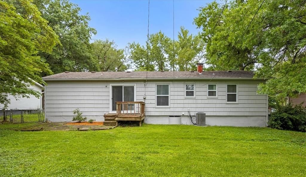13129 Sycamore Avenue — photo 16