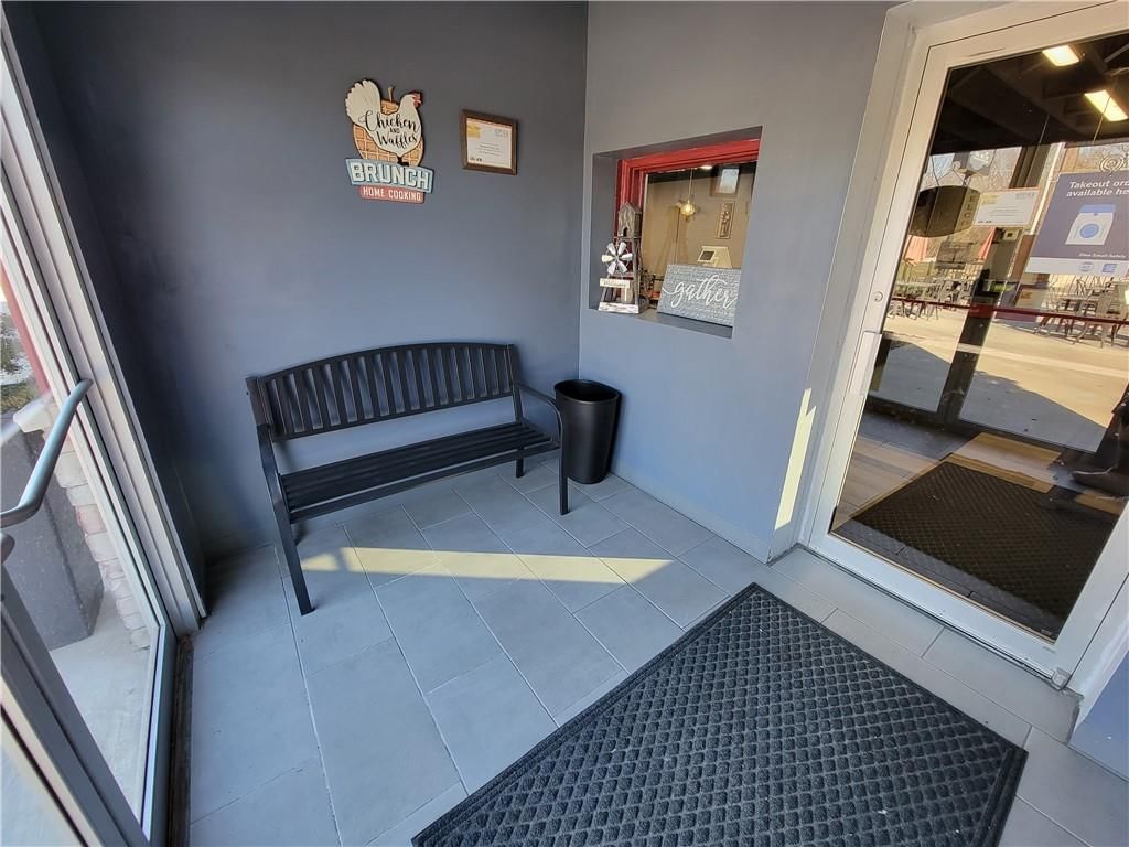 705 N Pearl Street — photo 4