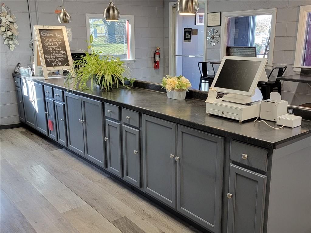 705 N Pearl Street — photo 11