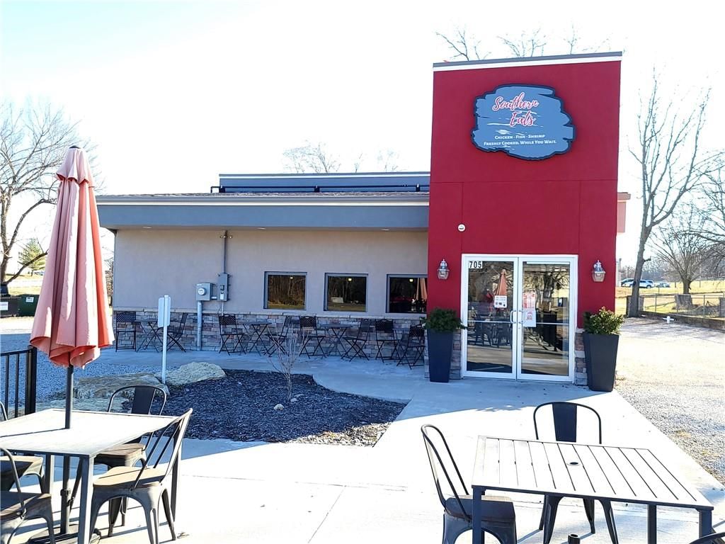 705 N Pearl Street — photo 38