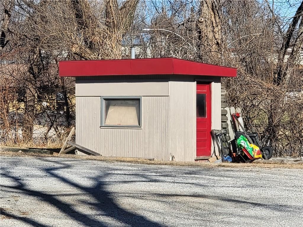 705 N Pearl Street — photo 42