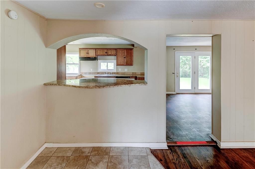 Photo 17 of 44 - 441 S 71st Street