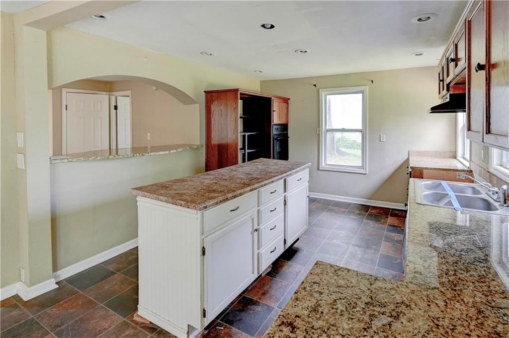 Photo 24 of 44 - 441 S 71st Street