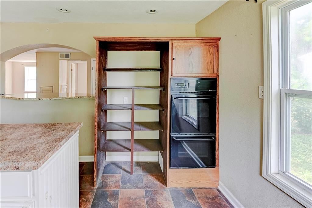 Photo 26 of 44 - 441 S 71st Street