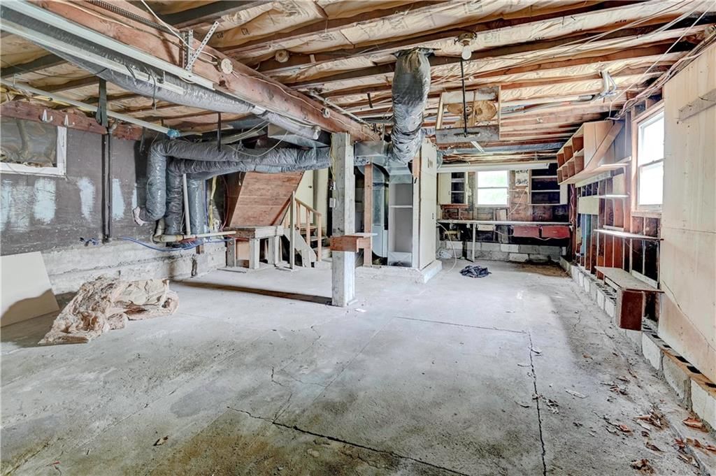 Photo 38 of 44 - 441 S 71st Street