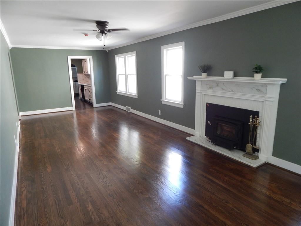 1610 S Broadway Street — photo 4