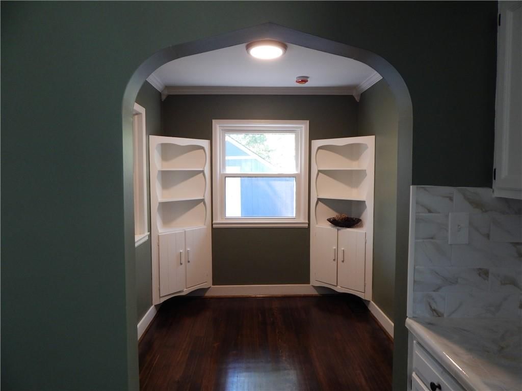 1610 S Broadway Street — photo 7