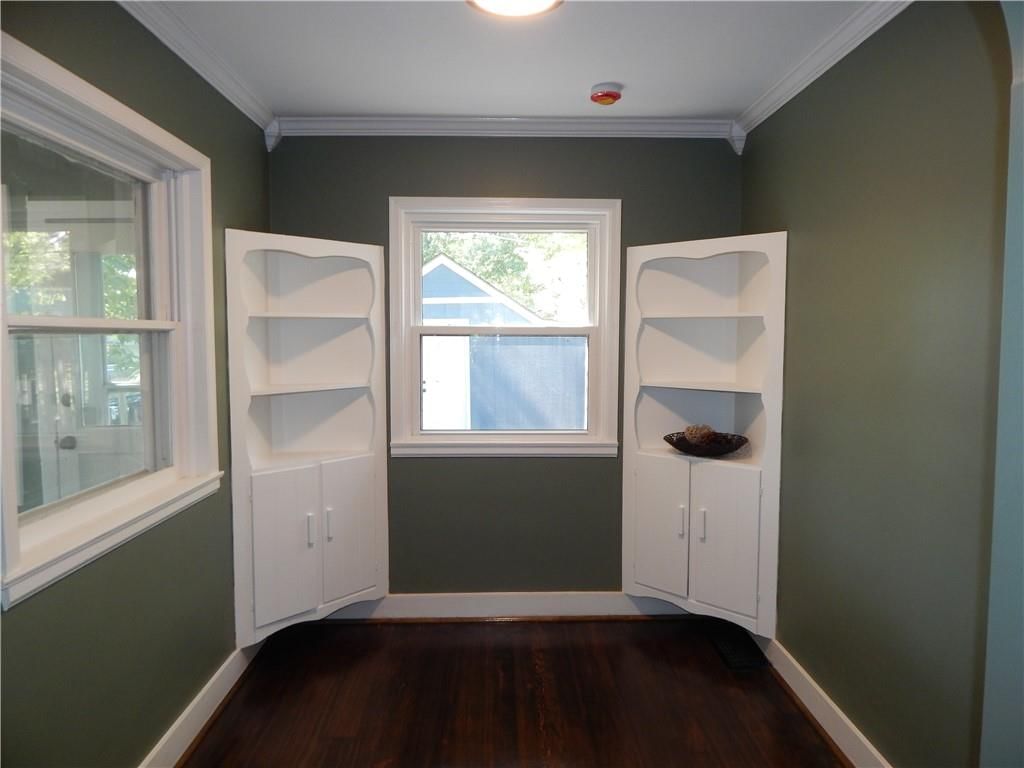 1610 S Broadway Street — photo 8