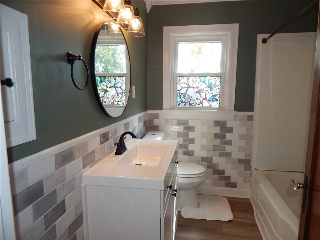 1610 S Broadway Street — photo 12