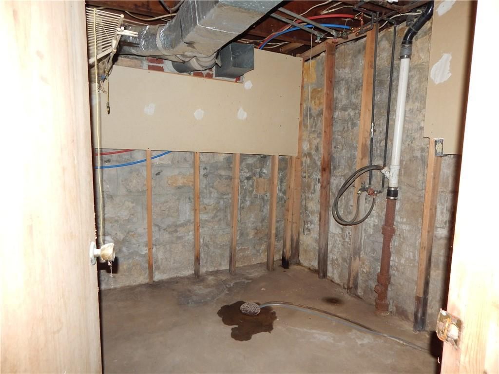1610 S Broadway Street — photo 32