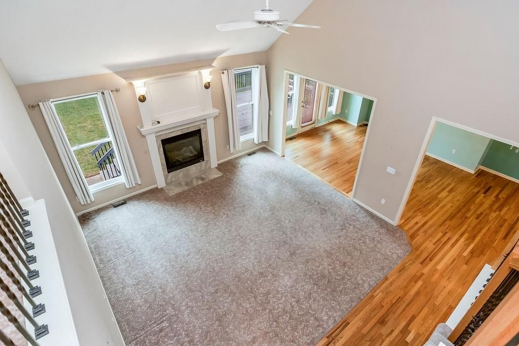 Photo 14 of 39 - 23533 W 74th Terrace