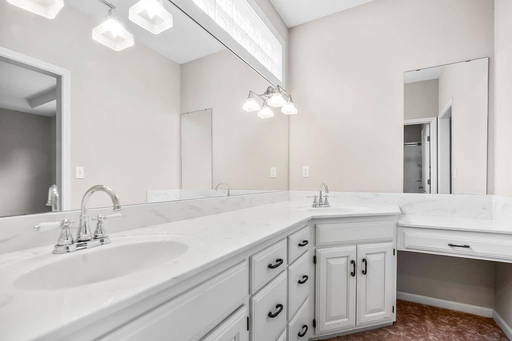 Photo 22 of 39 - 23533 W 74th Terrace